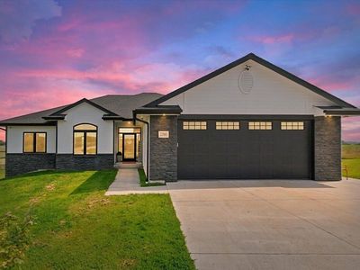 22561 Applewood Rd, Glenwood, IA, 51534