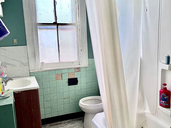 5th image of 497 Hamilton St