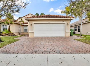 1553 SW 189th Ave, Hollywood, FL 33029