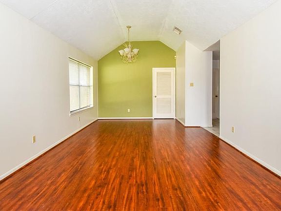 5th image of 7711 Londres Dr