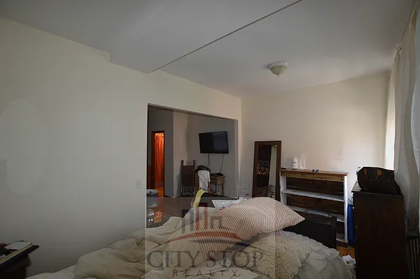 Rented by City Stop Realty | media 35
