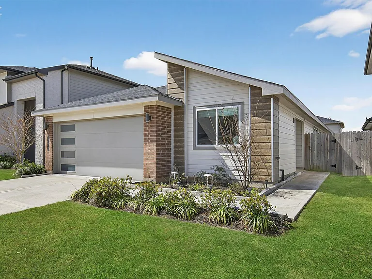12812 Tokenhouse Ln — Photo 36