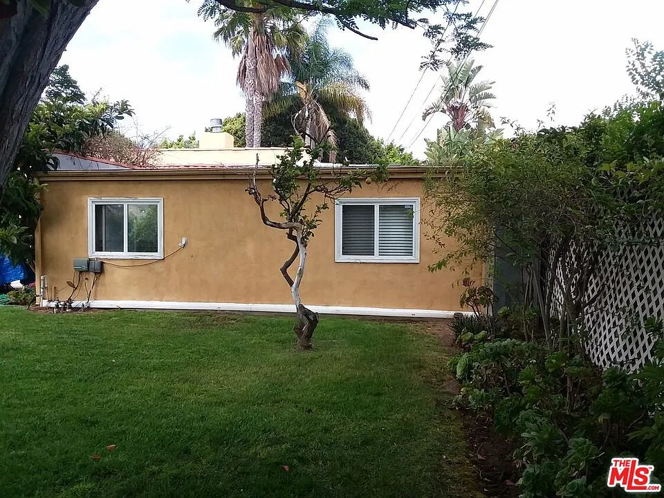 1 bed, 1.0 bath, 459 sqft, $2,200 — Photo 2