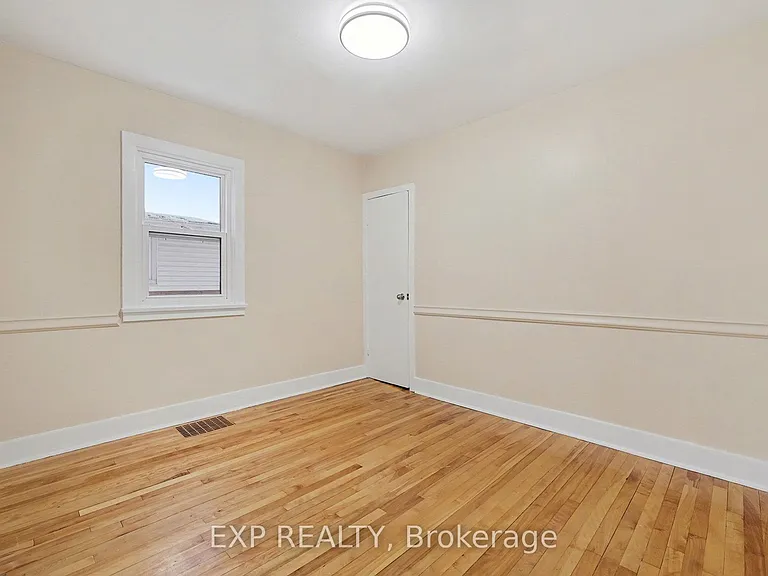55 Spring St #A — Photo 10