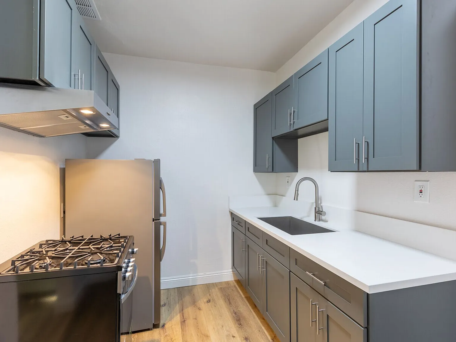 Lexington Lofts | Historic Loft-Style Apartments in Hollywood — Photo 4