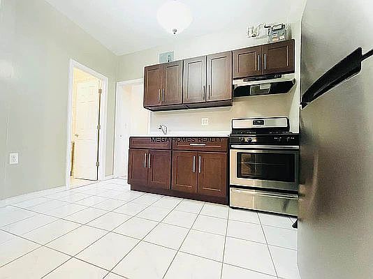 3rd image of 30-19 33rd St #2