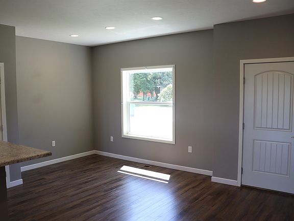 4th image of 604 Q Ave #B