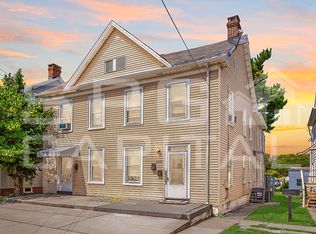 420 Locust St #1, Hanover, PA 17331