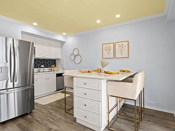 4th image of 1021 Scott St APT 256