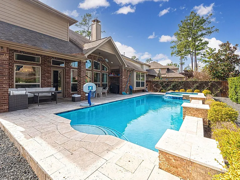 6 Camplight Ct — Photo 40