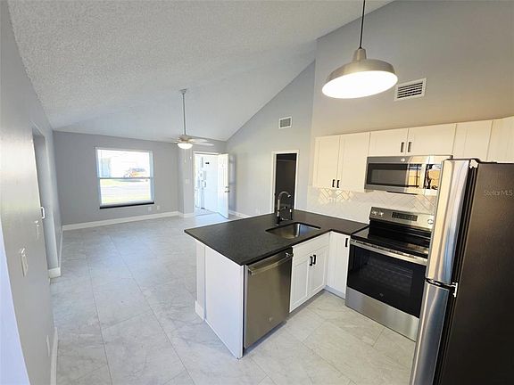 4th image of 2674 Rachel Ct