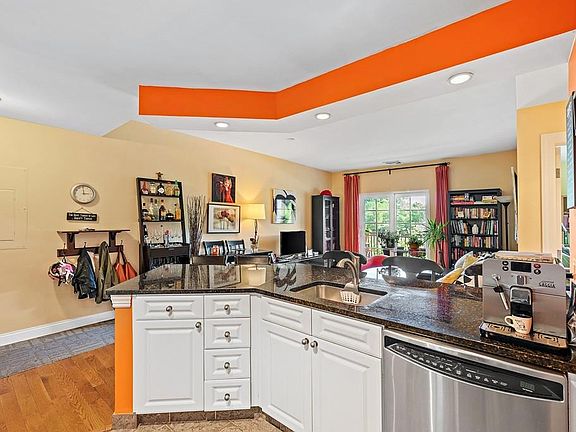 5th image of 501 Commerce Dr Unit 4309