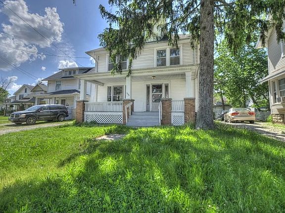 3rd image of 599 S Prospect St