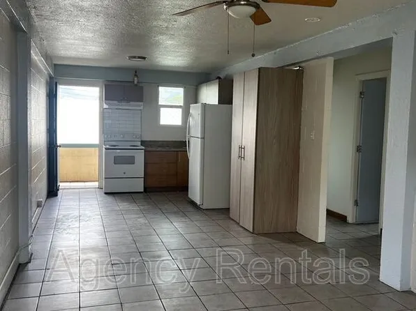 938 Owen St, Honolulu, HI 96819