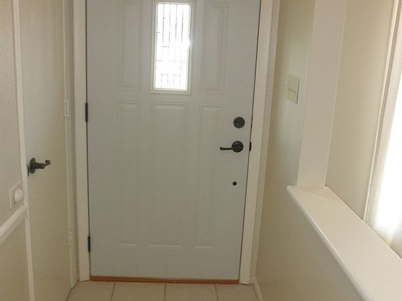 3rd image of 1009 Sherwood Dr