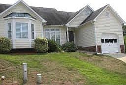 Adorable home in a fantastic location!