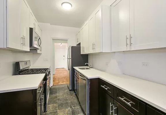 3rd image of 25 Central Park W APT 3F
