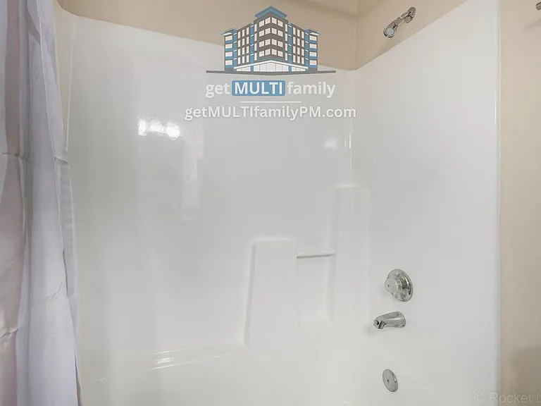 11640 N 51st Ave #237 — Photo 24