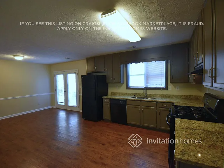 2795A Coventry Grn SE — Photo 5