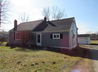 11050 Auburn Rd, Chardon, OH 44024