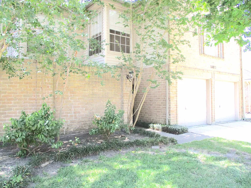 16023 Hidden Acres Dr
