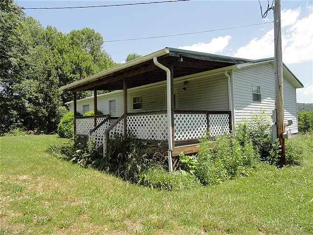 2nd image of 338 Pine St