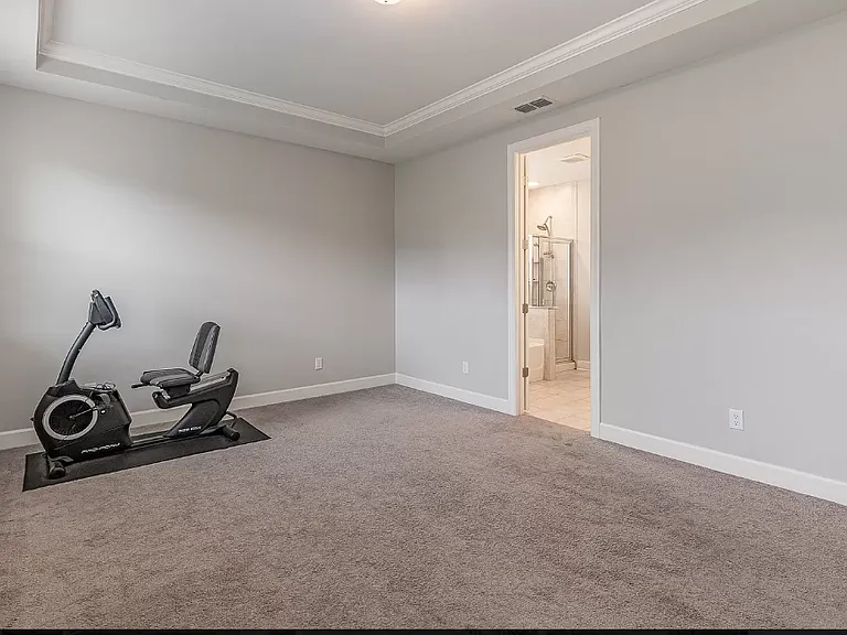 106 Durham Ln — Photo 11