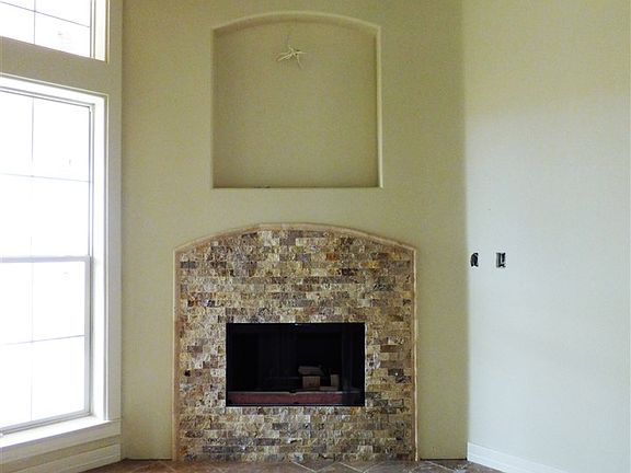 3rd image of 310 Chaple Creek Dr