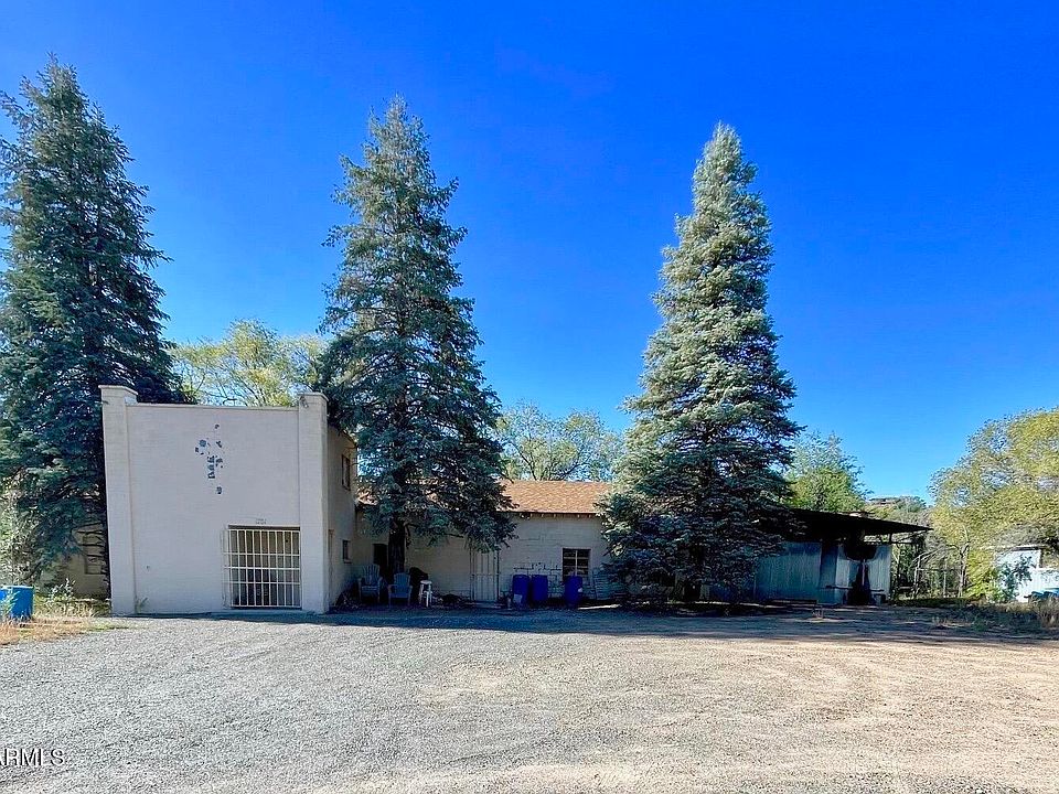 1st image of 1701 W ADAMS Avenue #1