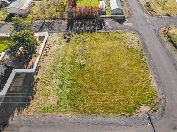 Nka Southeast Ave #2, Plymouth, WA 99346