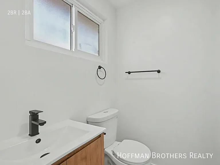 1445 S Sherbourne Dr #15 — Photo 10