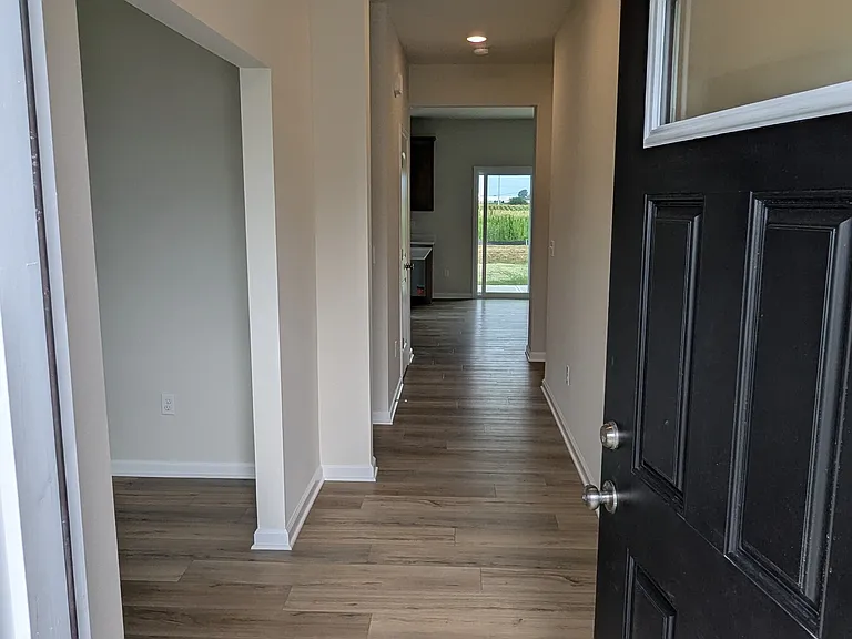 3858 Sterling Dr — Photo 2