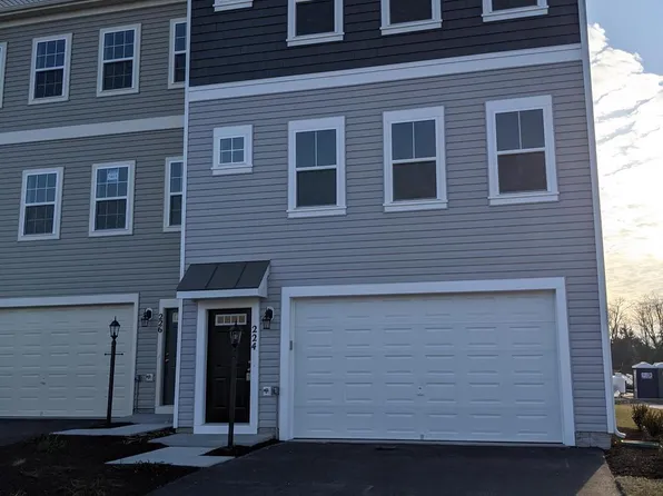 224 Parkland Dr, Stephenson, VA 22656