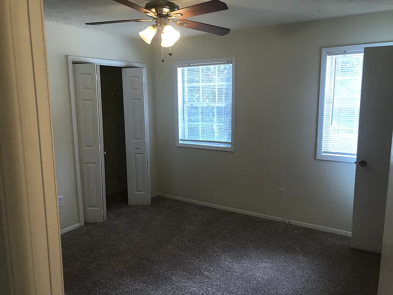 2316 Highpoint Rd SW — Photo 10