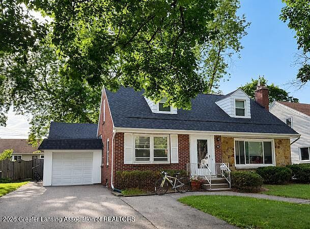 1st image of 531 Durand St