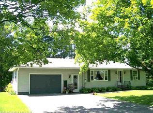 10 Michael St, Skowhegan, ME 04976