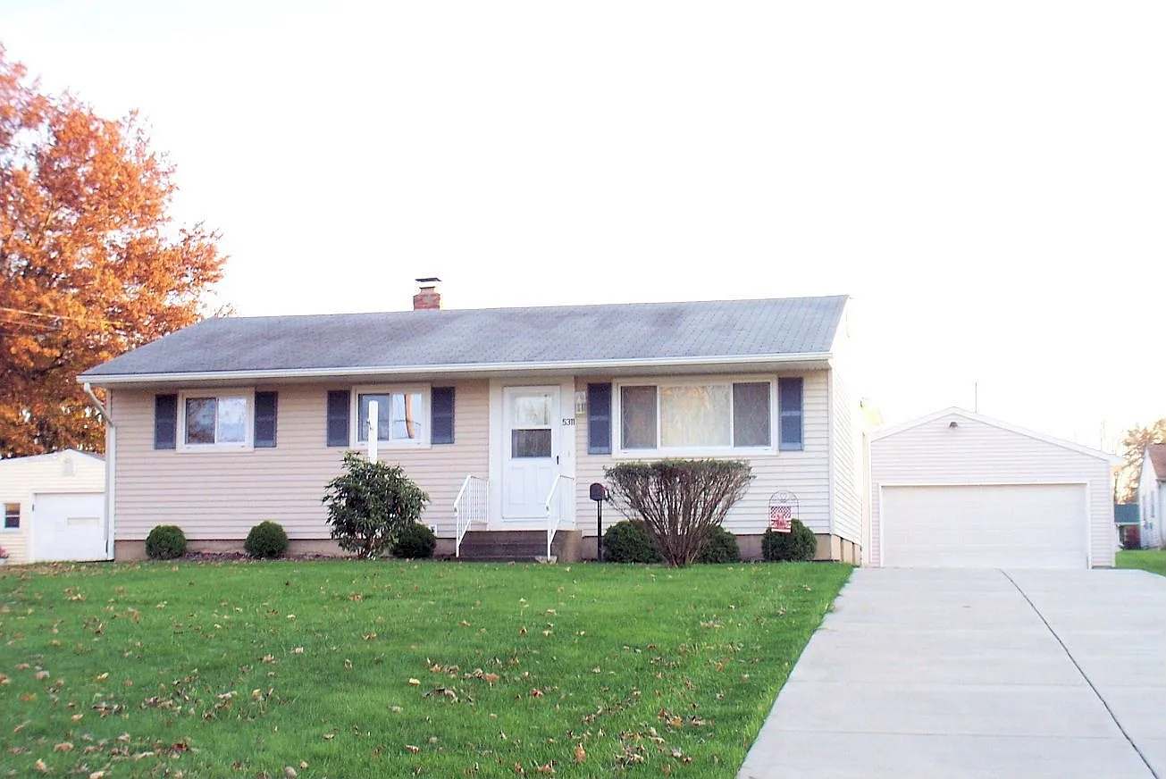 5311 Pinecrest Ave photo 1