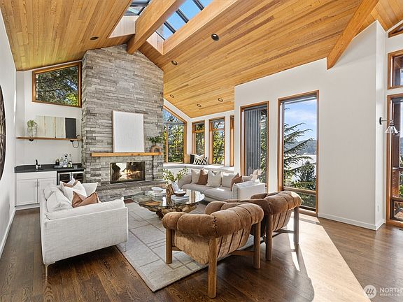 5th image of 5970 NE Arrowhead Drive