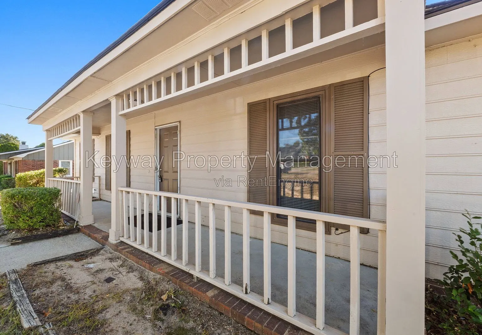 3 bed, 2.0 bath, 1439 sqft, $1,400 — Photo 3