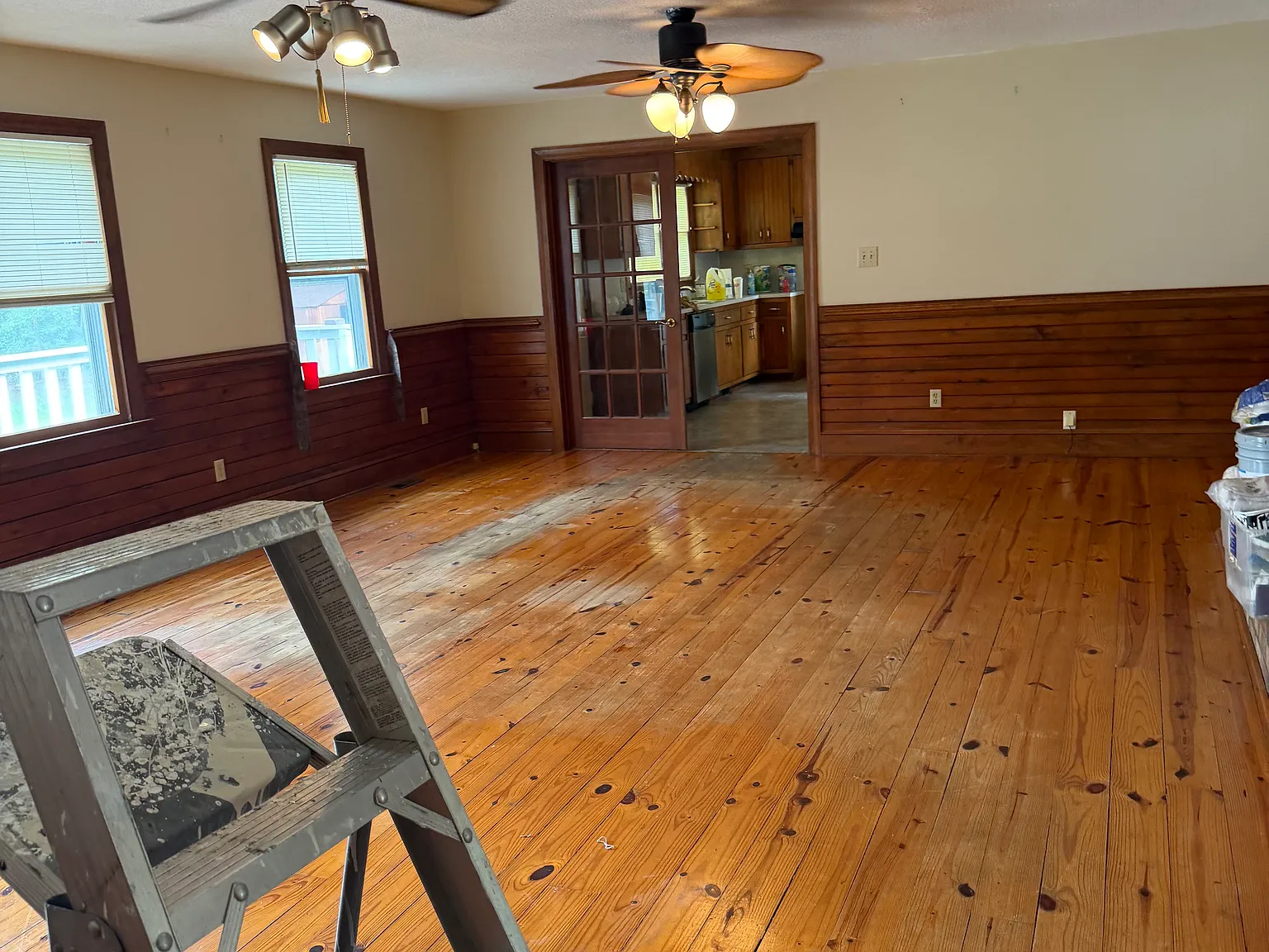 4 bed, 2.5 bath, 2964 sqft, $2,100 — Photo 4