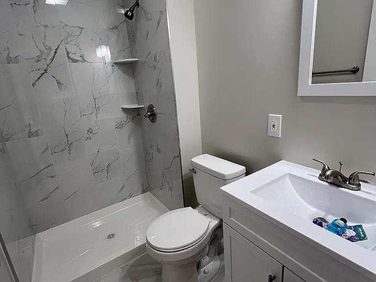 151 W Maple Ave #5 — Photo 20