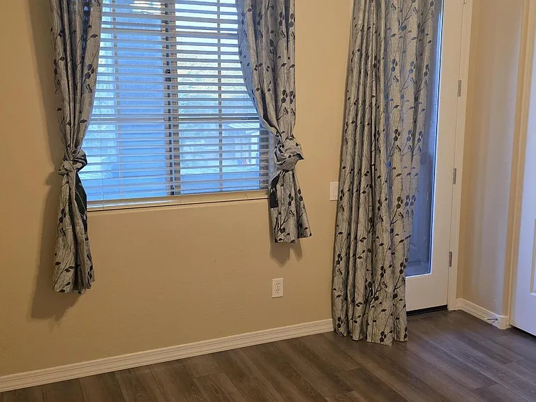 21618 N 38th Way — Photo 38