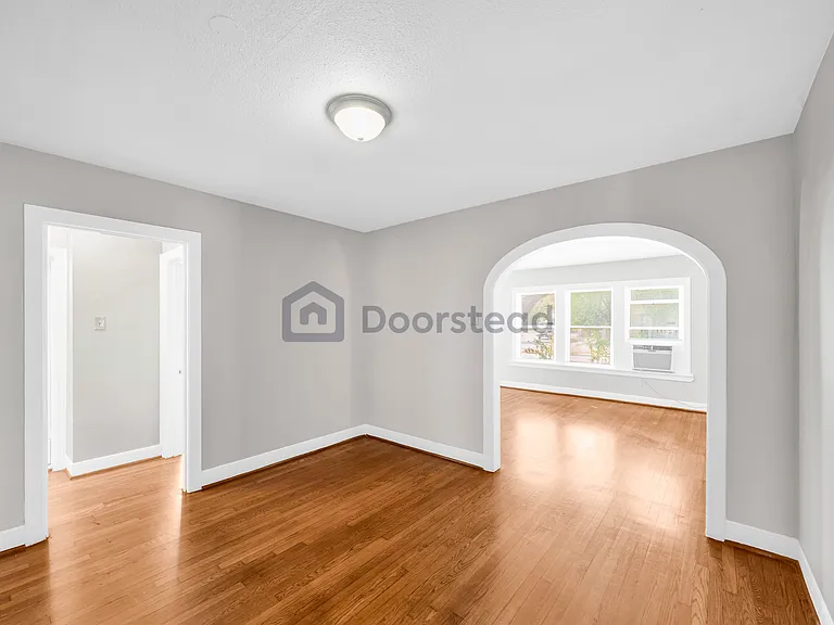 2121 Alabama St — Photo 15