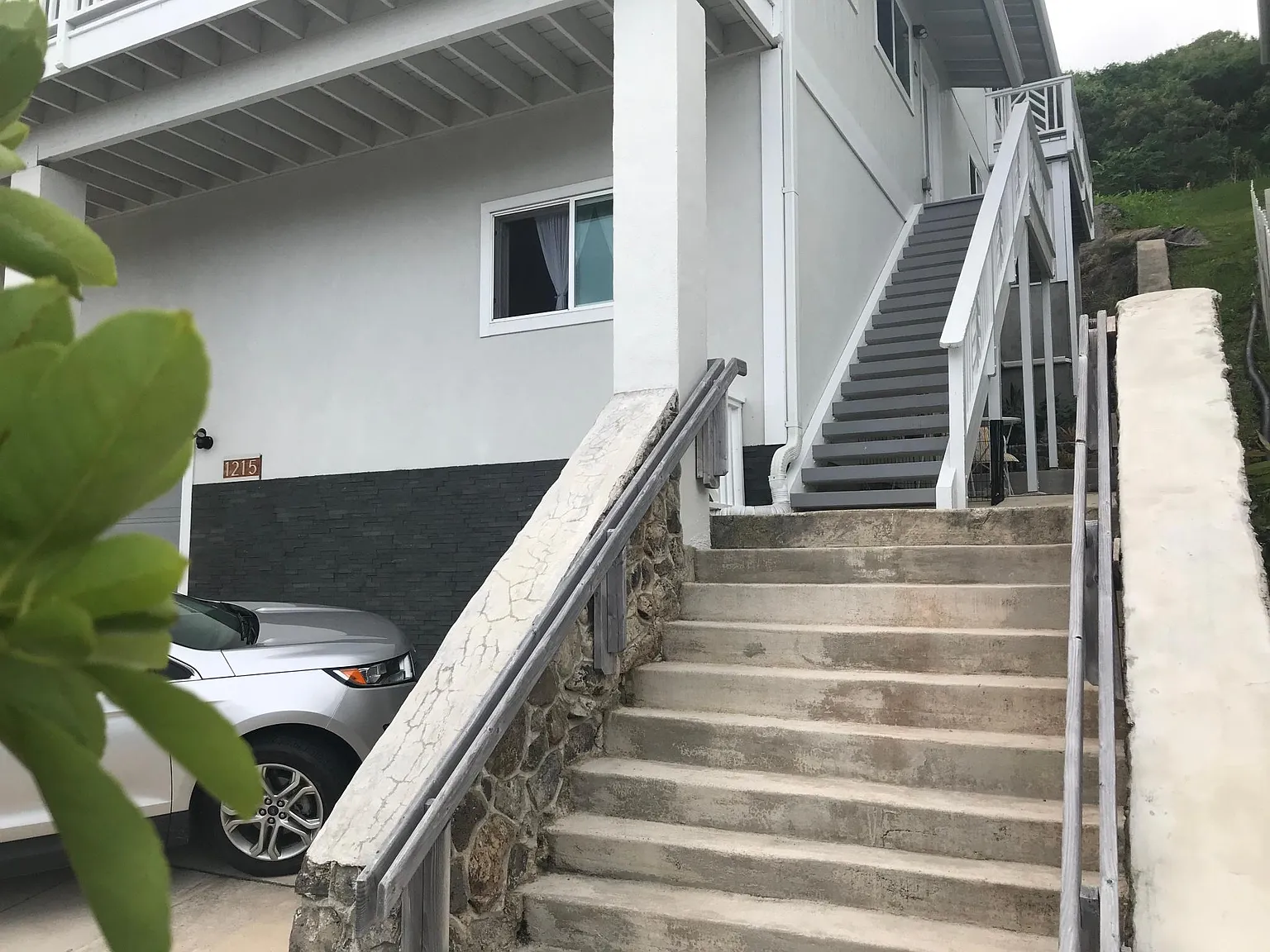 1215 Akipola St — Photo 2