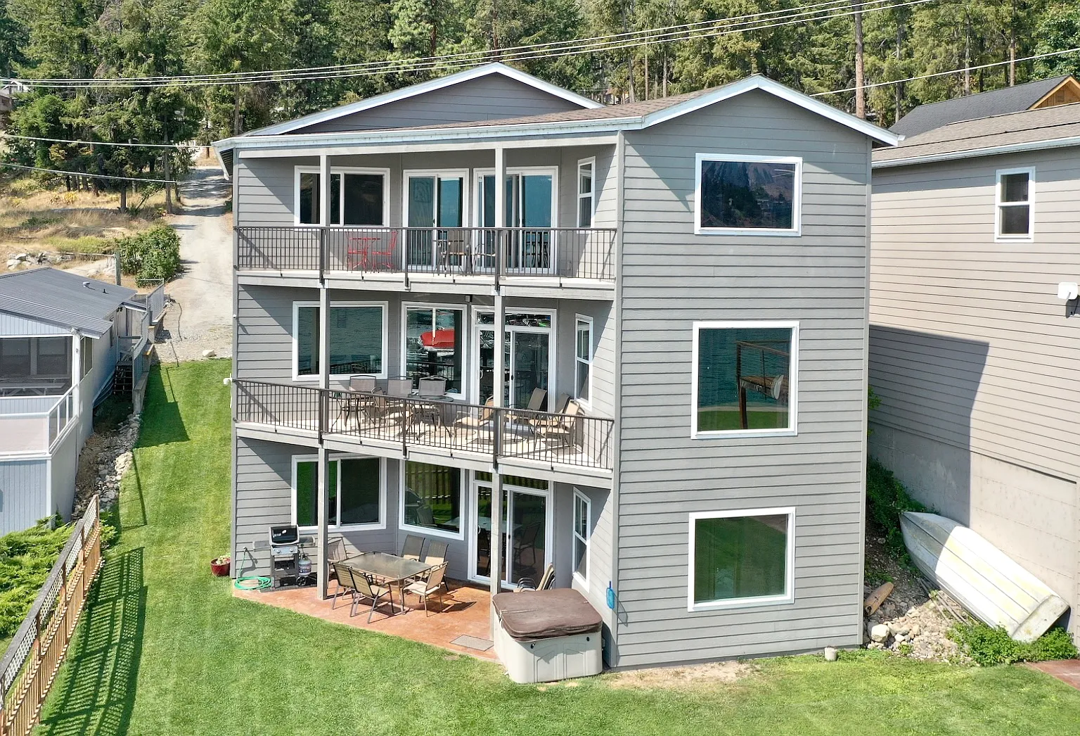6 bed, $1,850 — Photo 1