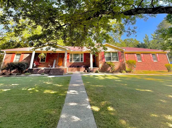 1943 Skyball Rd, Hayden, AL 35079