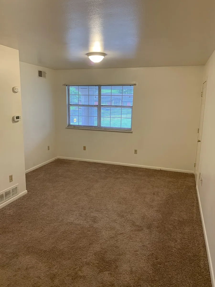 Building Photo - 609 S Pike St #3