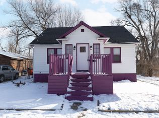 1061 Agard Ave, Benton Harbor, MI 49022