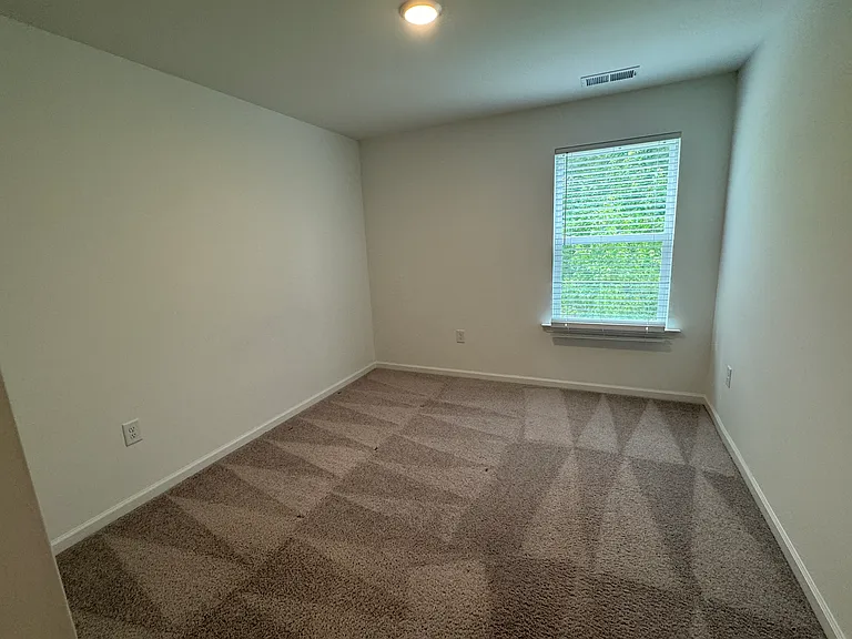 5104 Cambrey Dr — Photo 14