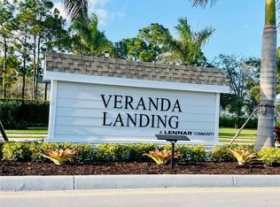 868 SE Grovebush Ln, Pt Saint Lucie, FL 34984